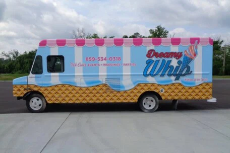 2100744 Dreamy Whip Ice Cream Truck (4)